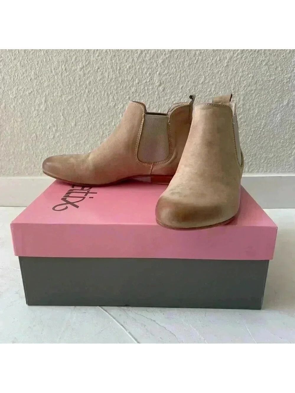 Batix Tan Suede Leather Ankle Boots Size 36 - Made in Italy - New In box